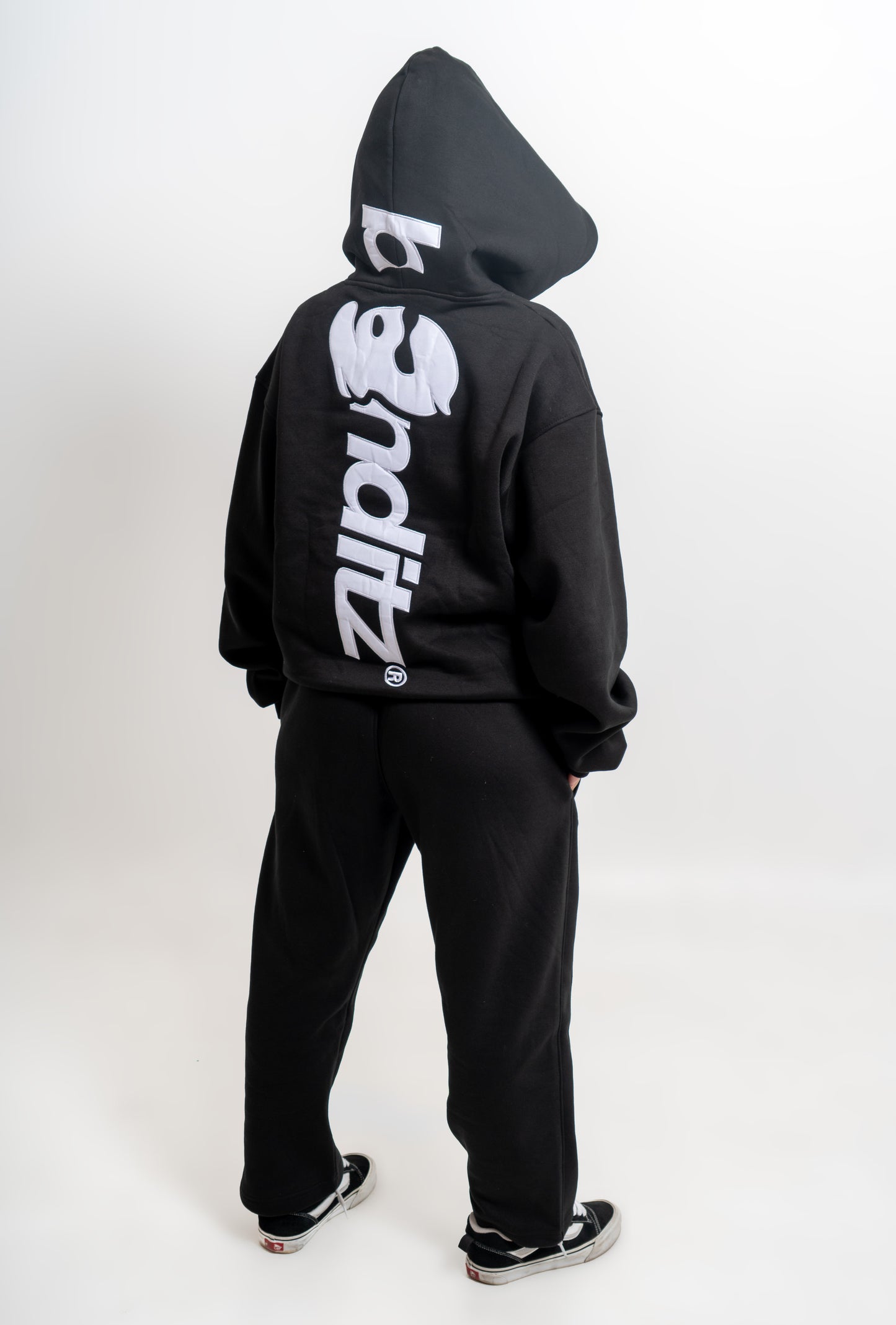 BANDITZ ® BLACK SWEATSUIT