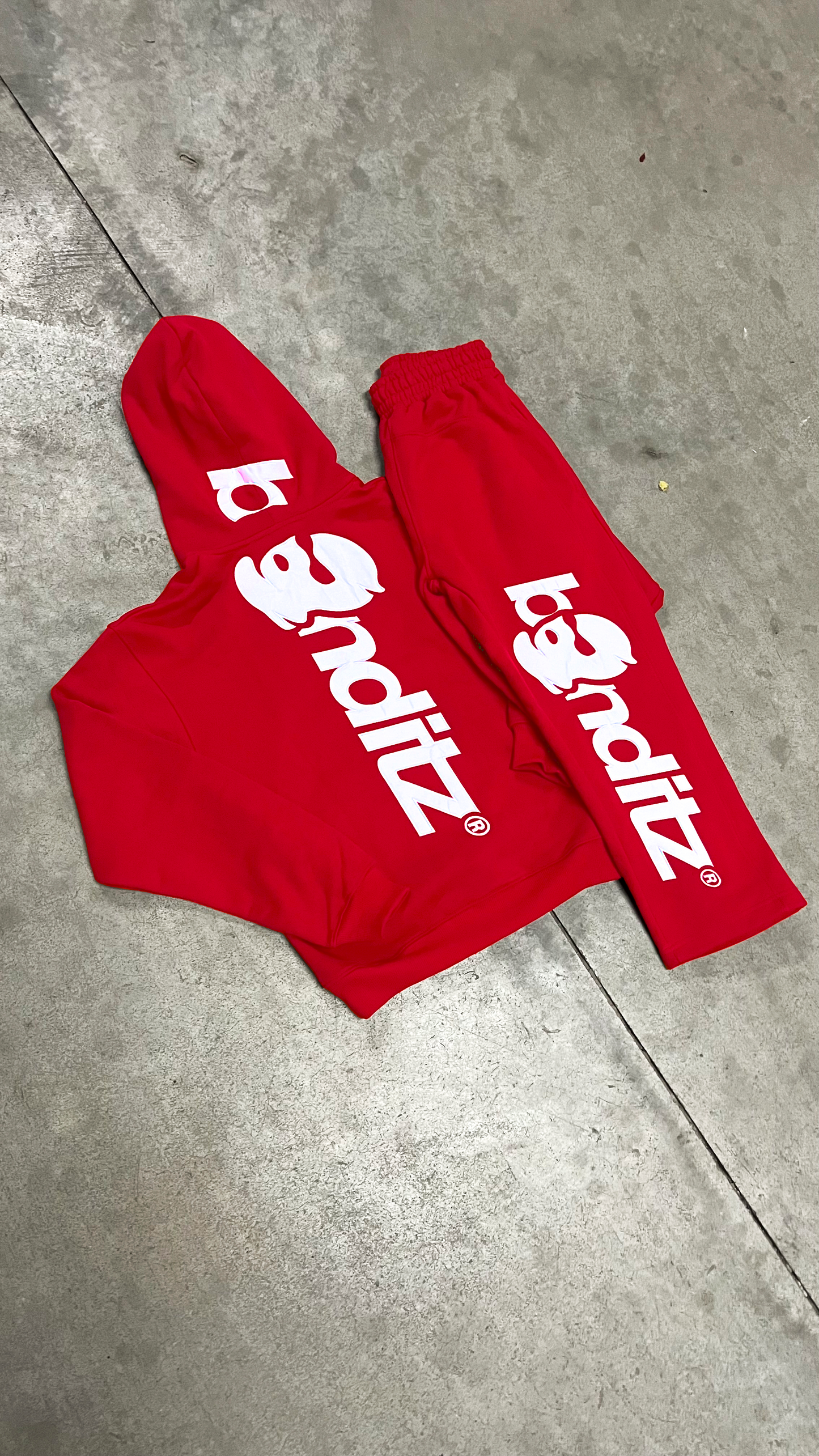 BANDITZ ® RED SWEATSUIT